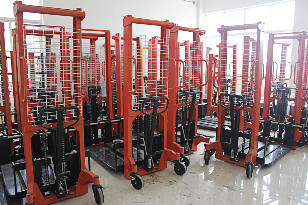 MS hydraulic stacker